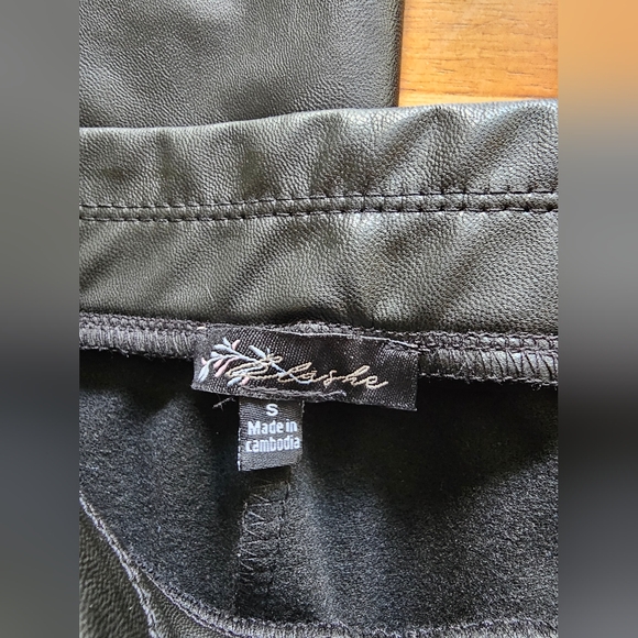 Black Faux Leather Pants with Ankle Slits.  Size Small - Picture 4 of 12